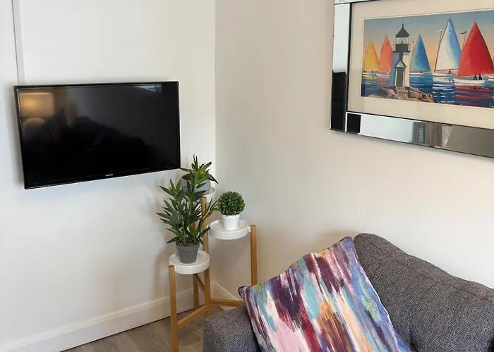 The Mews In Town Centre Апартаменты *